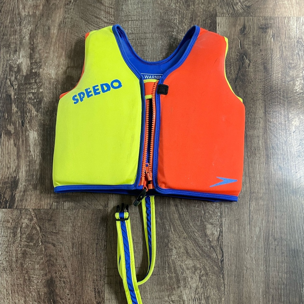 Speedo Swim vest ****not a life saving device